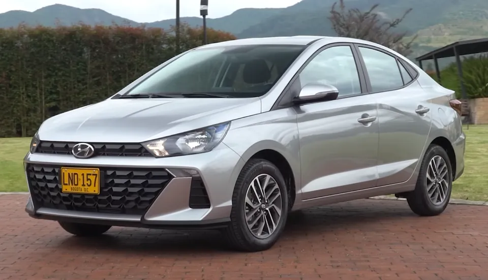 Hyundai HB20S Platinum Plus 1.0 TGDI Aut. 2023 — foto 2