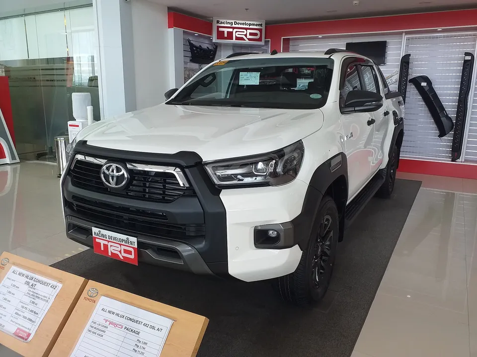 Toyota Hilux SRX 2.8 4x4 Diesel Aut. 2022 — foto 2