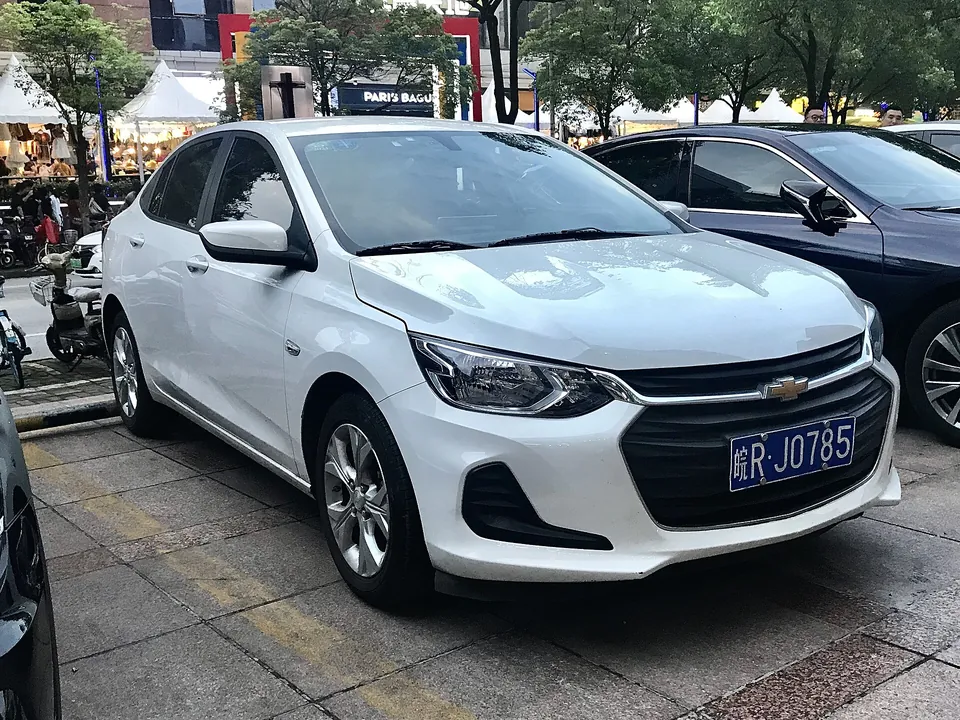 Chevrolet Onix LTZ 1.0 Turbo Aut. 2023/2024 — foto 3