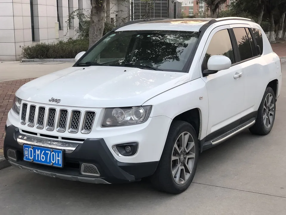 Jeep Compass Longitude 1.3 T270 Turbo Flex Aut. 2022/2023 — foto 2